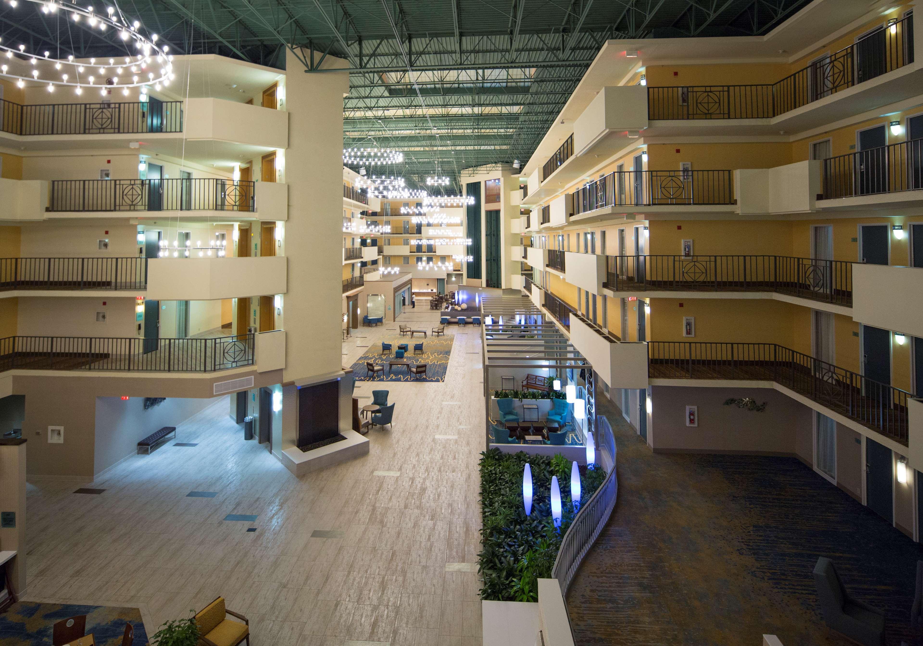 Embassy Suites By Hilton Memphis East Germantown Area Exterior photo